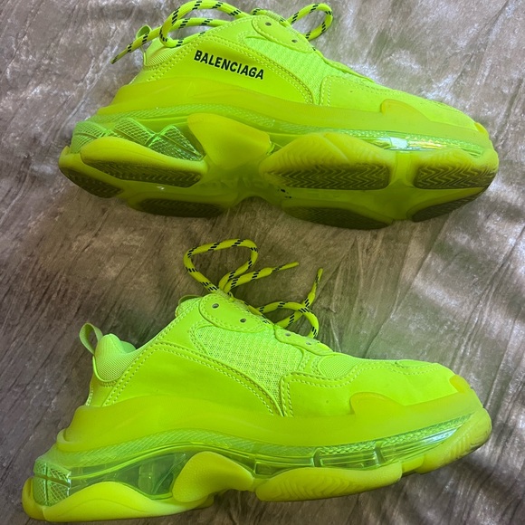 Balenciaga Neon Green Triple S Sneakers - Picture 4 of 4